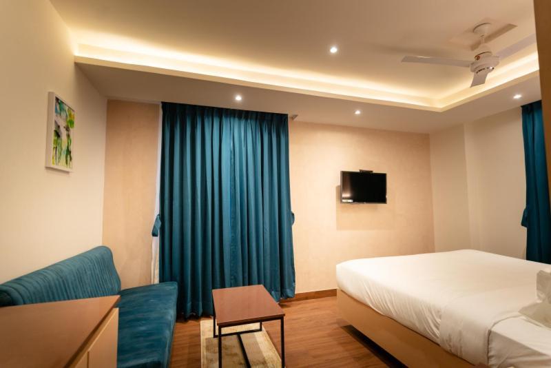 Hotel Ocean Blue Visákhapatnam Kültér fotó